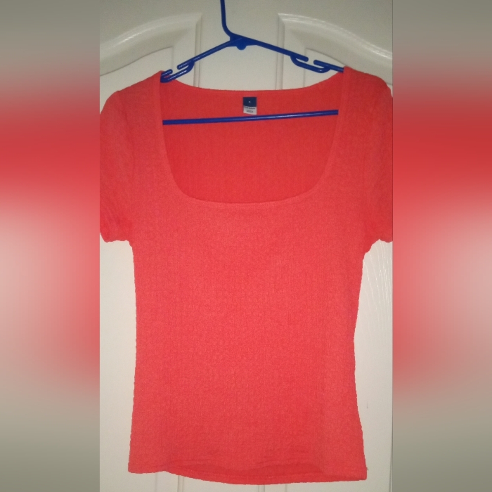 Woman's old Navy yop